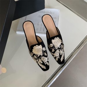 2025 Embroidered Retro Kitten Heel Square Toe Slippers 35-40
